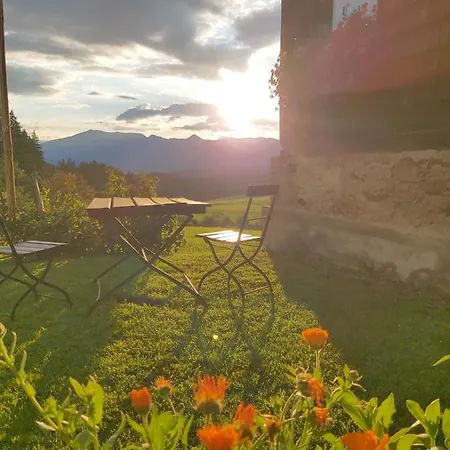 Schweizer Hof بيت للعطل